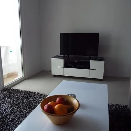 Updated One Bedroomed Apartment Costa Teguise