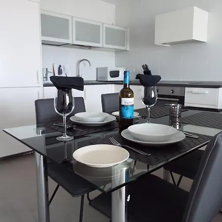Apartment Updated One Bedroomed *