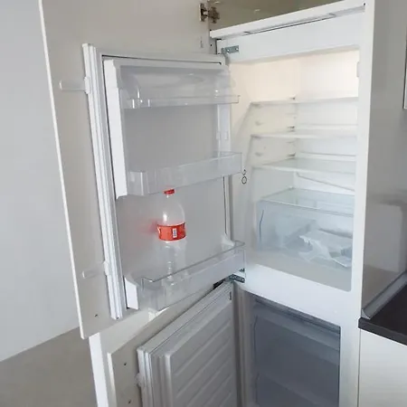 Updated One Bedroomed Lägenhet