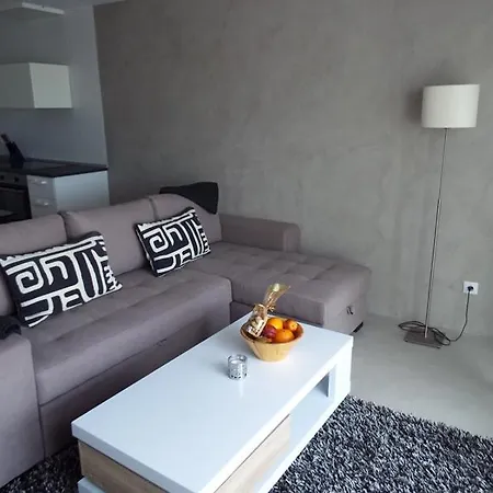 Updated One Bedroomed *